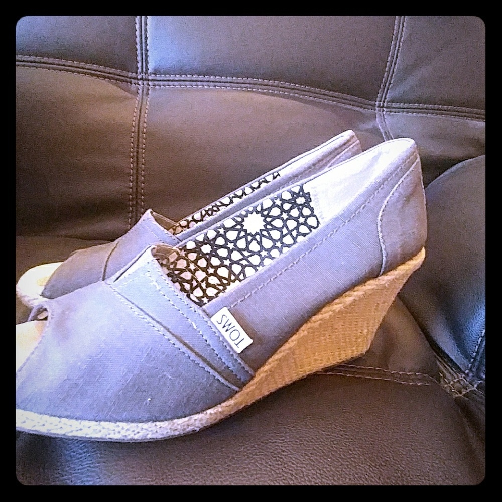 Tom's Wedges